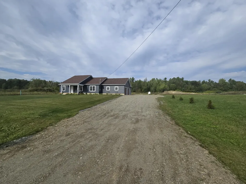 36 Boxwood Lane Hermon ME 04401