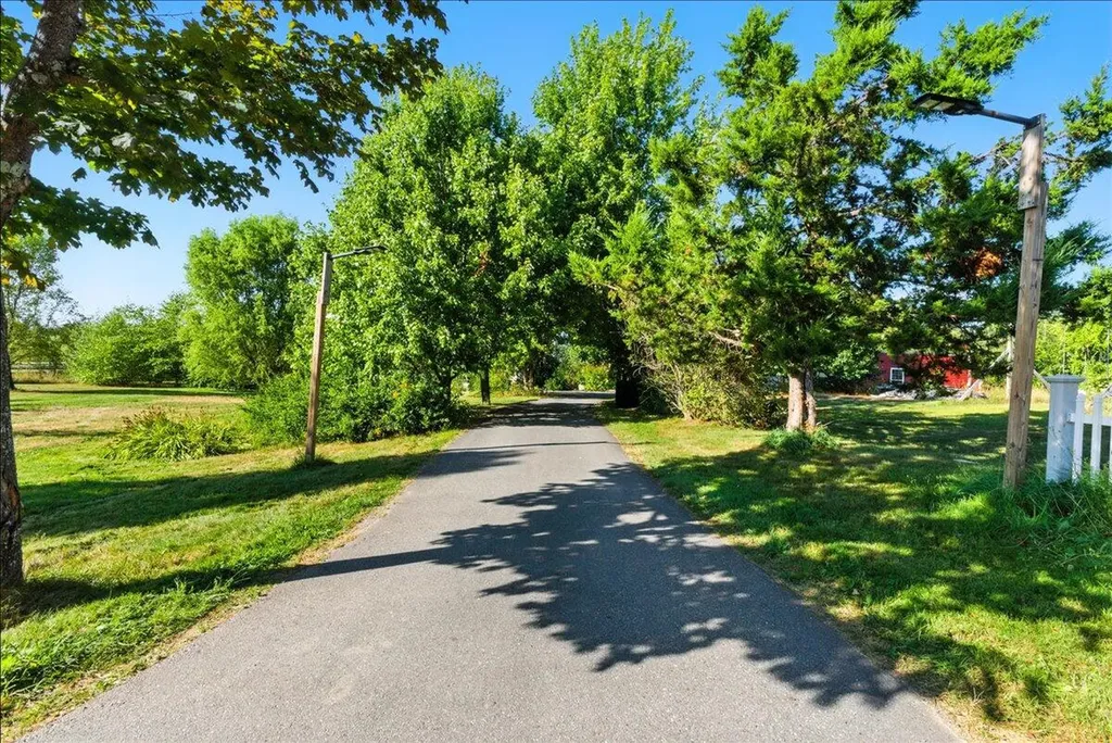 24 Fortin Drive Leeds ME 04263