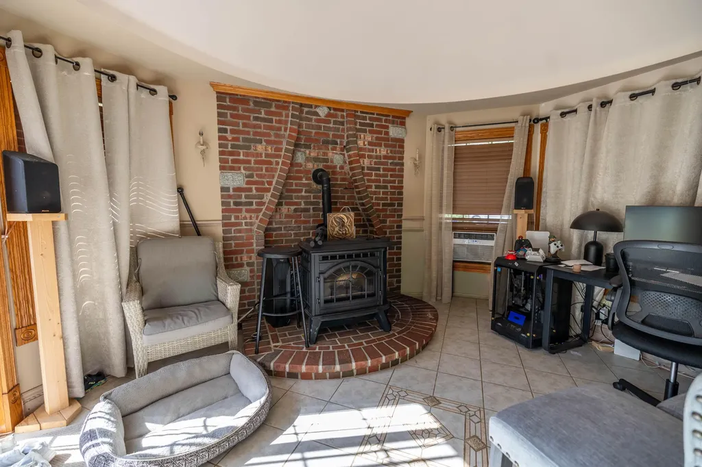 36 Mountain View Lane Readfield ME 04355
