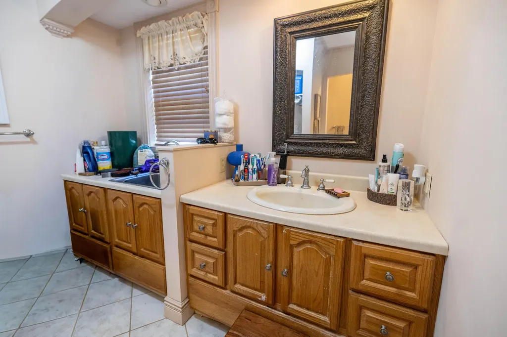 36 Mountain View Lane Readfield ME 04355