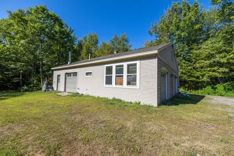 36 Mountain View Lane Readfield ME 04355