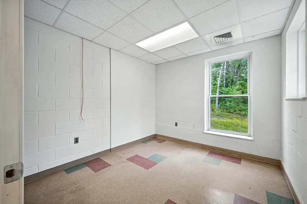 10 Pethaven Lane Augusta ME 04330