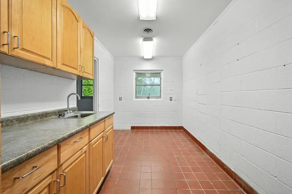 10 Pethaven Lane Augusta ME 04330