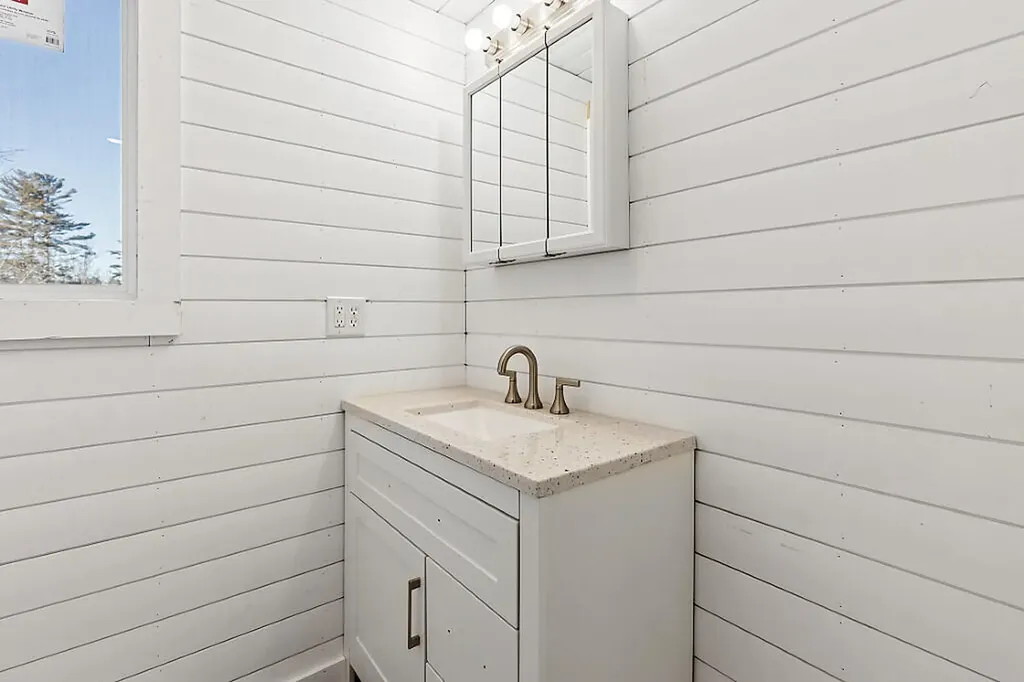 1097 Main Street Readfield ME 04355