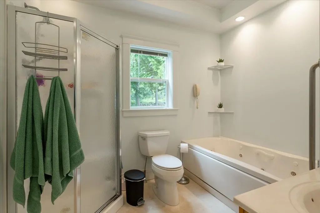 144 Talbot Avenue Rockland ME 04841