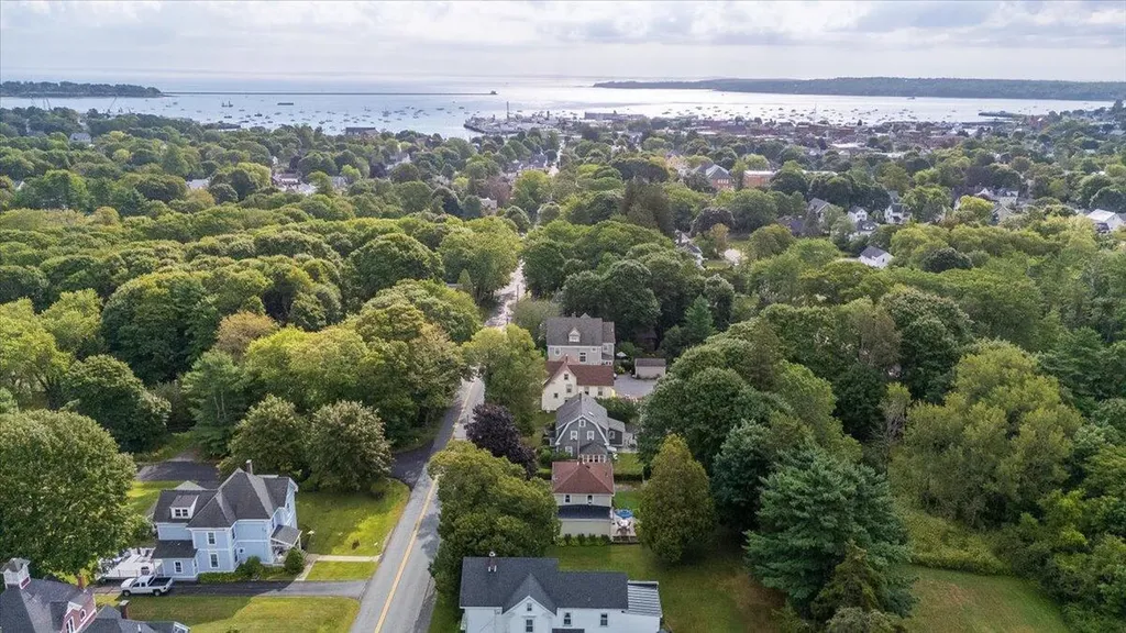 144 Talbot Avenue Rockland ME 04841