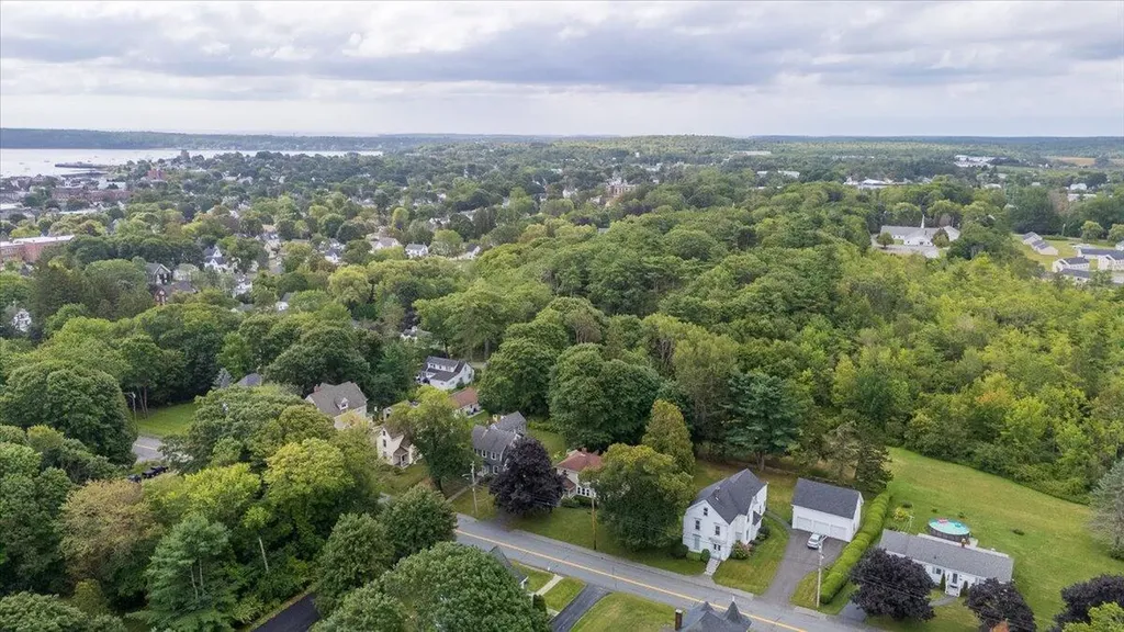 144 Talbot Avenue Rockland ME 04841