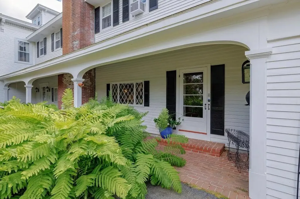 80 State Street Ellsworth ME 04605