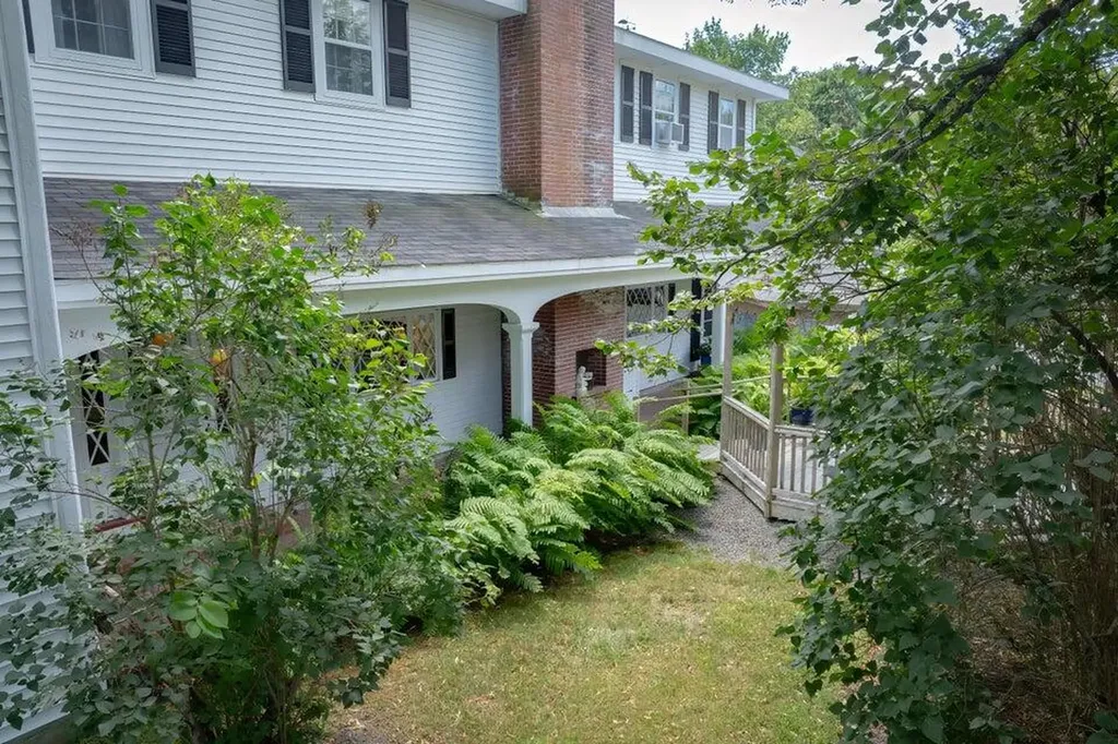 80 State Street Ellsworth ME 04605