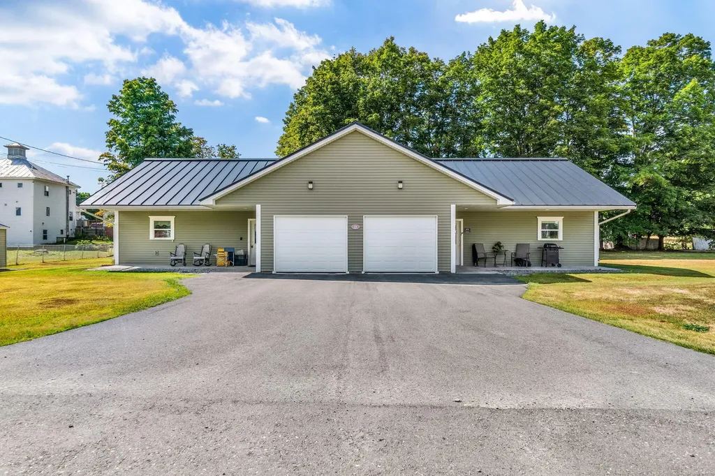 14 Wade Street Norridgewock ME 04957