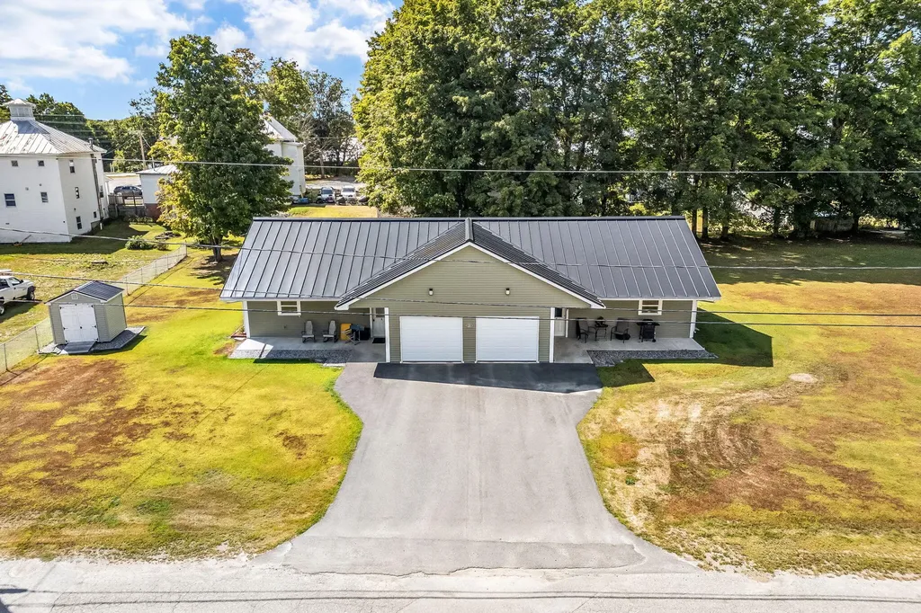 14 Wade Street Norridgewock ME 04957