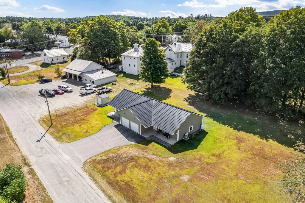 14 Wade Street Norridgewock ME 04957