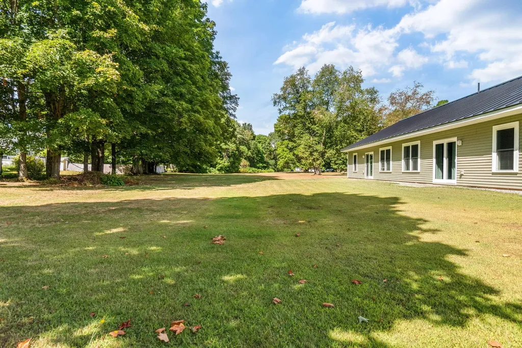 14 Wade Street Norridgewock ME 04957