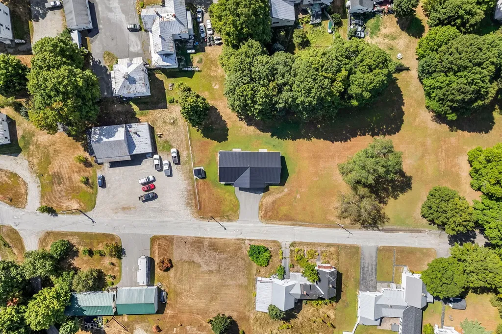 14 Wade Street Norridgewock ME 04957