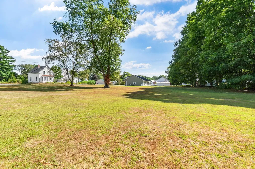 14 Wade Street Norridgewock ME 04957