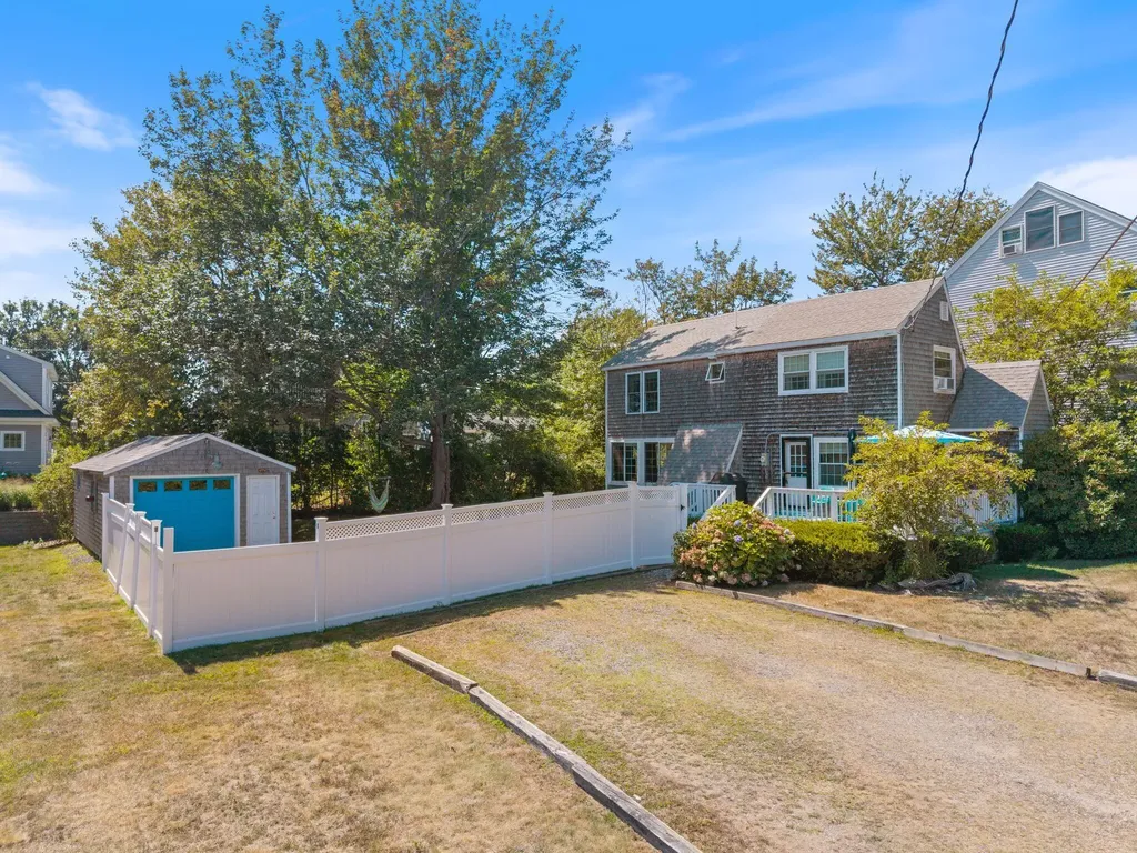 33 Highland Avenue York ME 03909