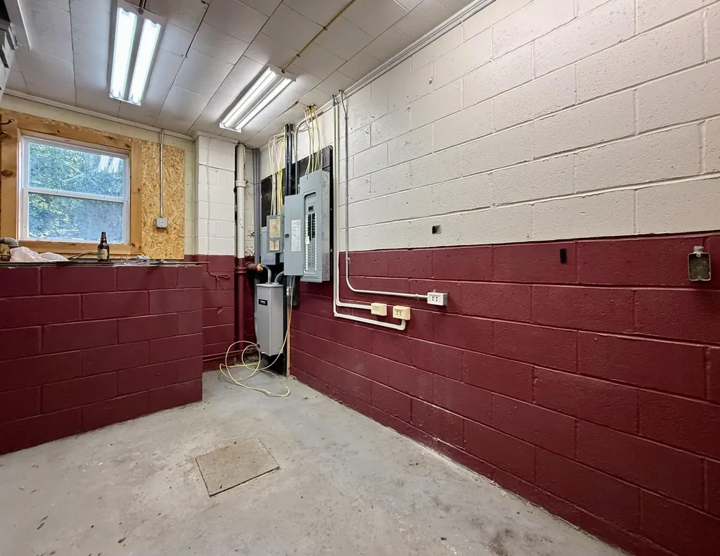 12 Tyler Street Calais ME 04619