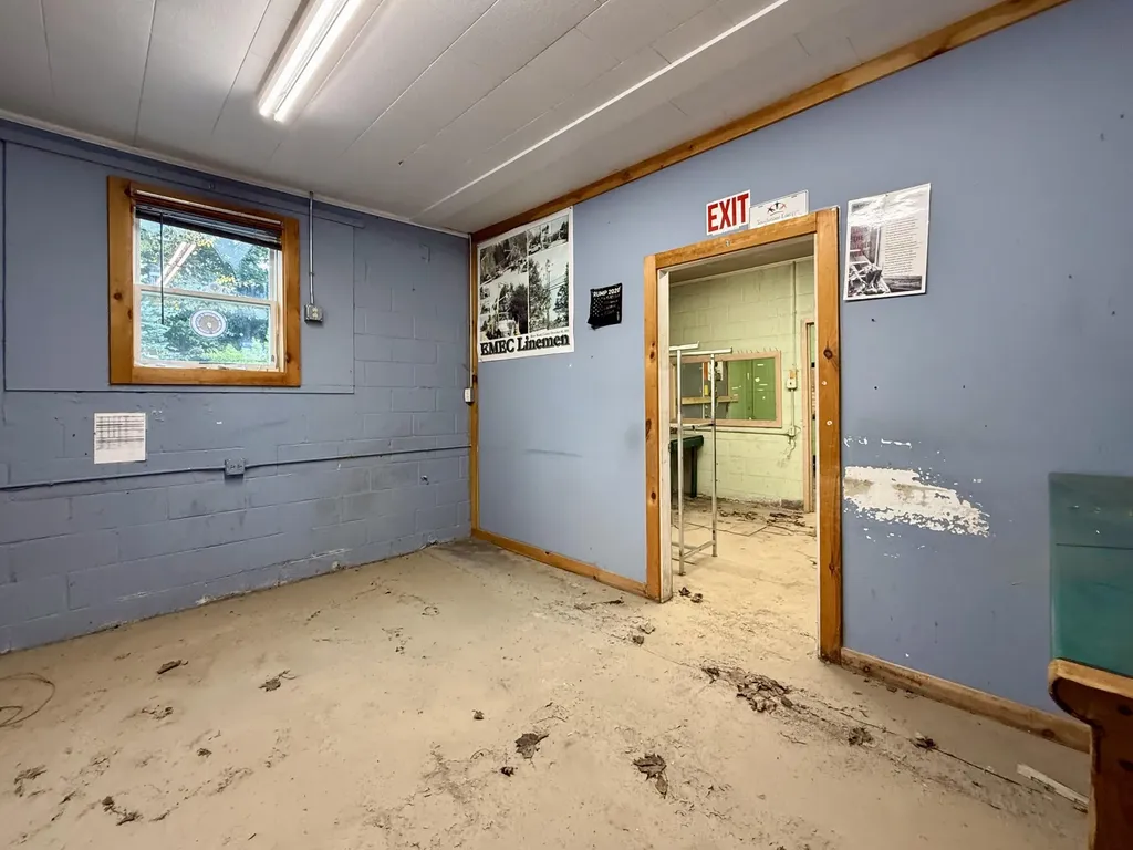 12 Tyler Street Calais ME 04619