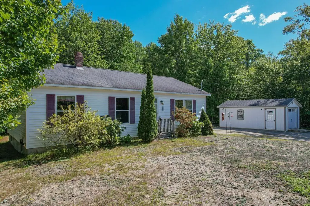 19 Benton Way Ellsworth ME 04605