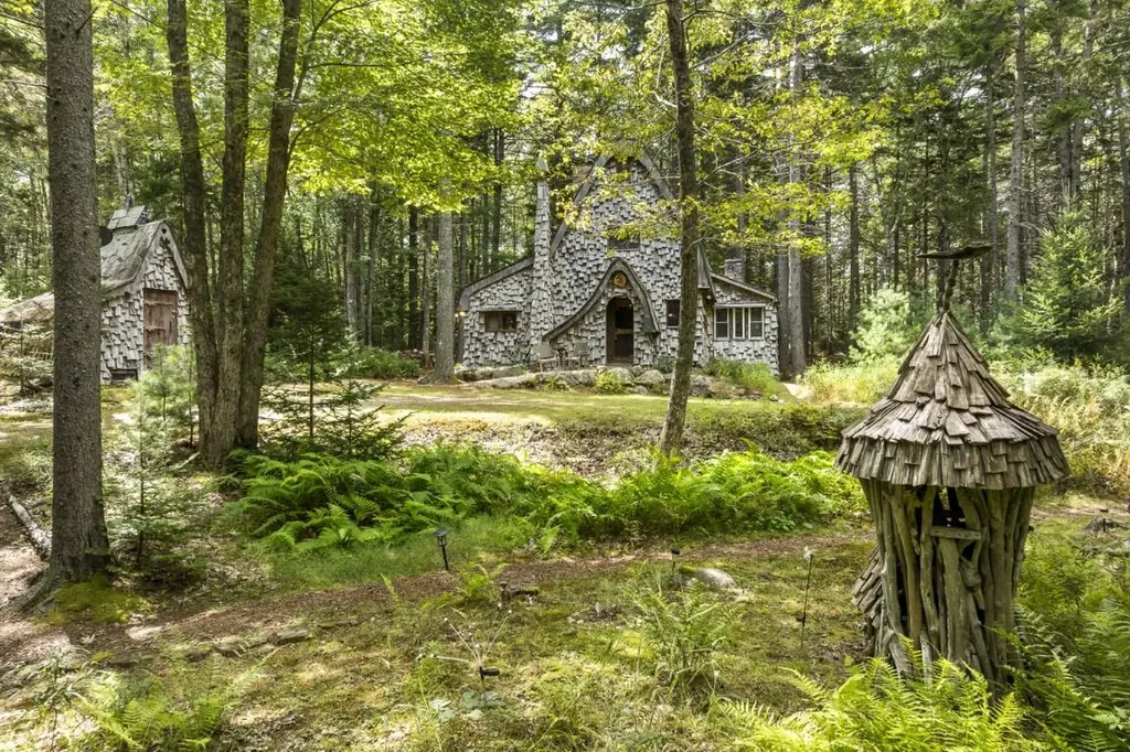 12 River View Drive Boothbay ME 04537