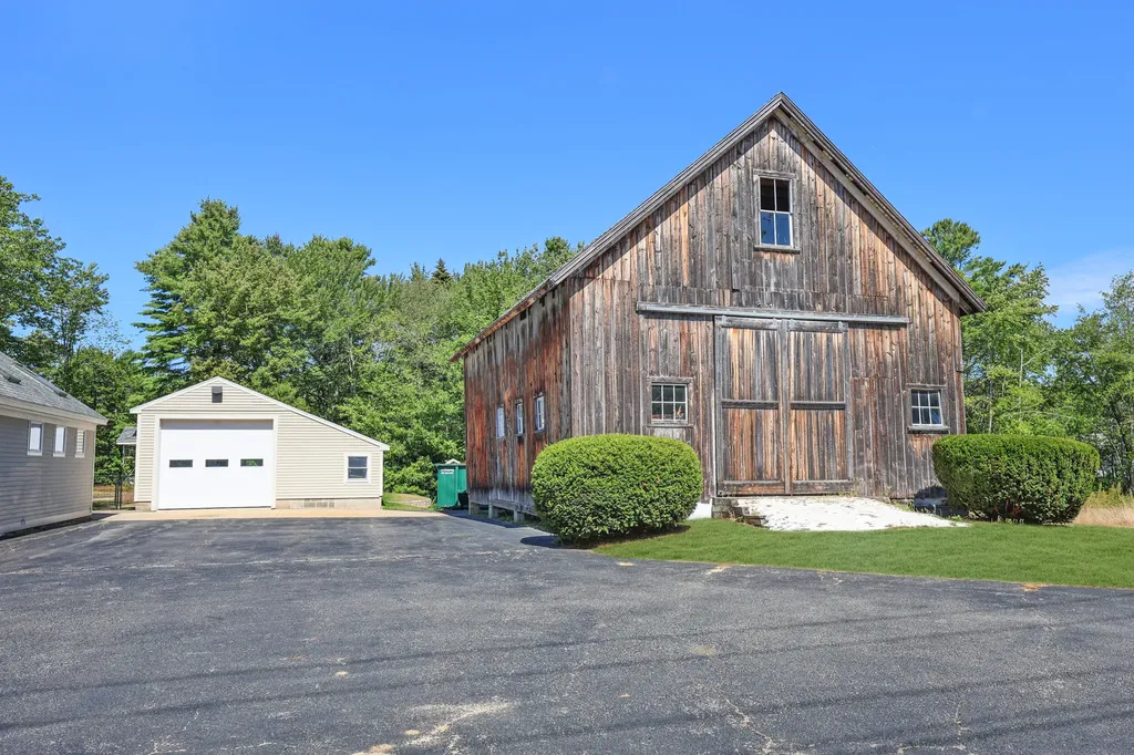 149 Western Avenue Kennebunk ME 04043