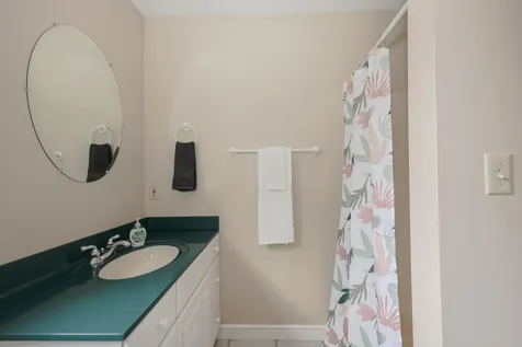 149 Western Avenue Kennebunk ME 04043