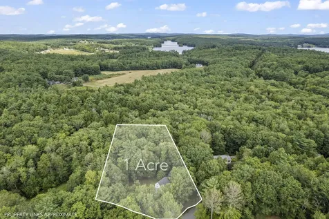 77 Stonebridge Circle Newcastle ME 04553