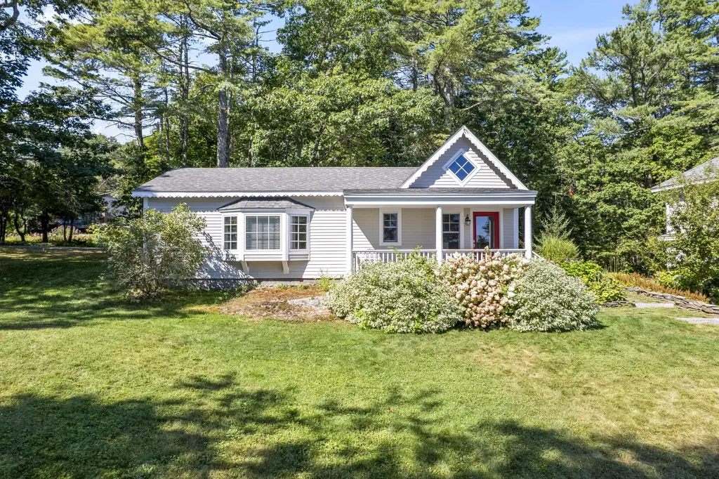 6 Oak Ledge Point Road Harpswell ME 04079