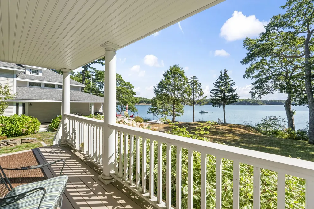 6 Oak Ledge Point Road Harpswell ME 04079