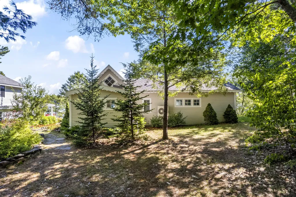 6 Oak Ledge Point Road Harpswell ME 04079
