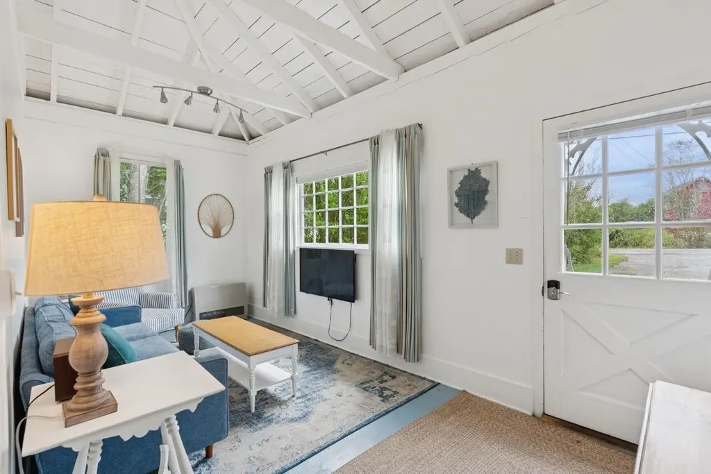 201 Snowball Hill Road Bristol ME 04554