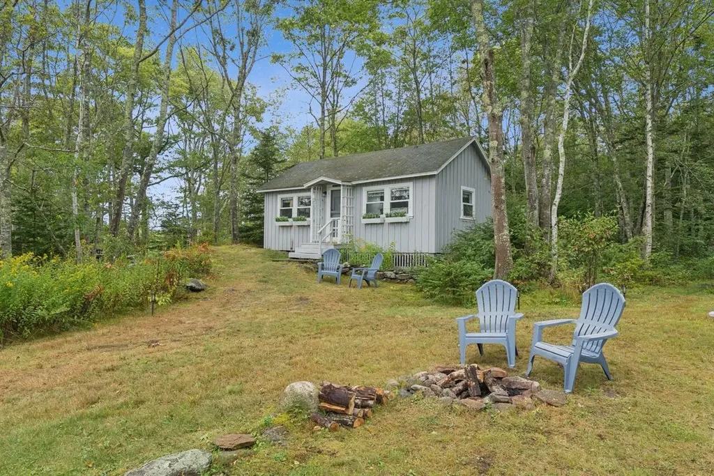 201 Snowball Hill Road Bristol ME 04554