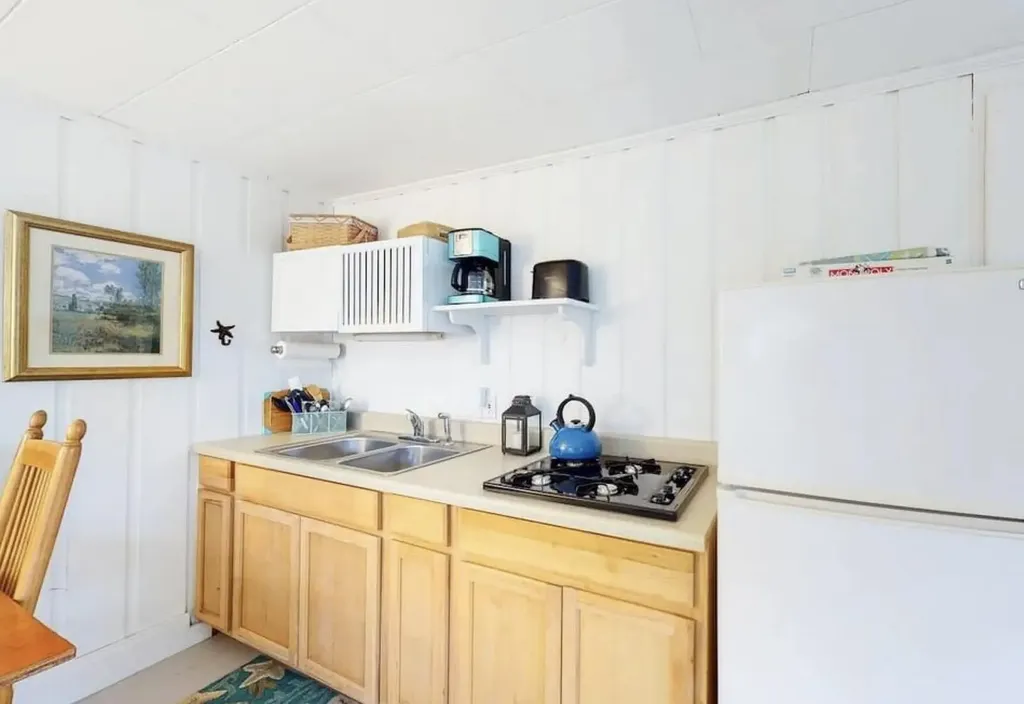 201 Snowball Hill Road Bristol ME 04554