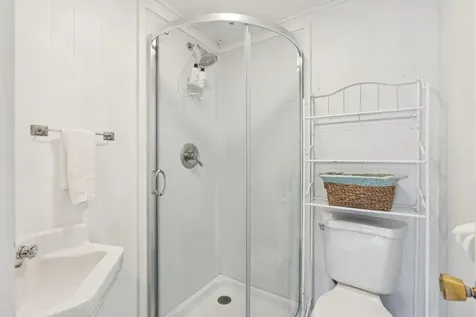 201 Snowball Hill Road Bristol ME 04554