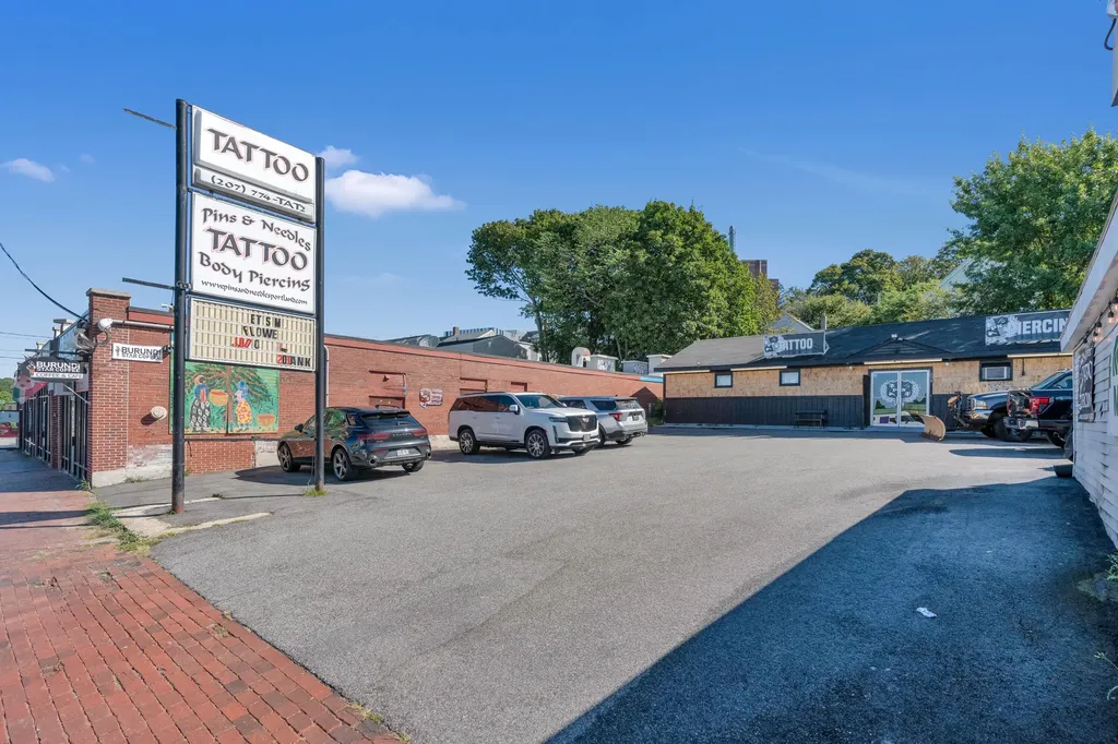 255-259 St John's Street Portland ME 04102
