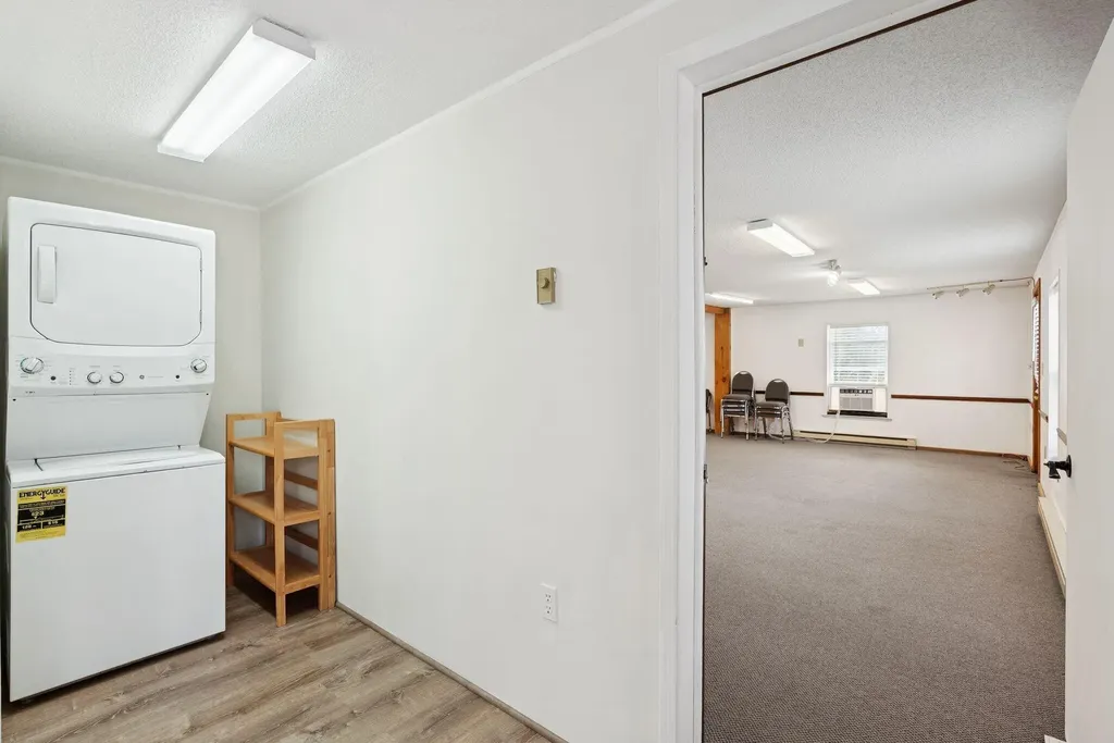 48 U.s. Route 1 Nobleboro ME 04555