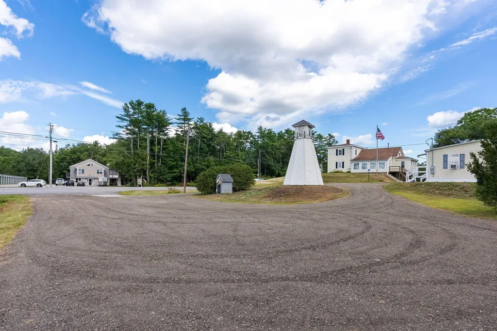 48 U.s. Route 1 Nobleboro ME 04555