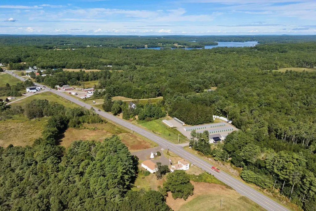 48 U.s. Route 1 Nobleboro ME 04555