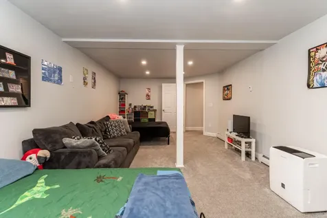 9 Zephyr Hill Windham ME 04062