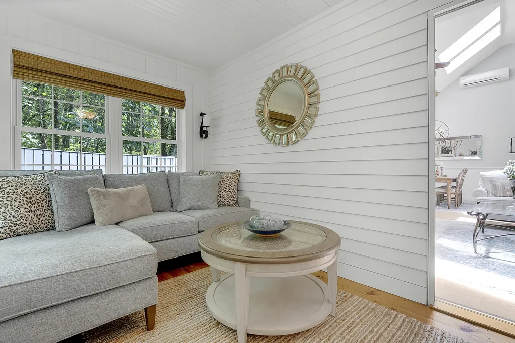 3 Cresfield Terrace Portland ME 04103