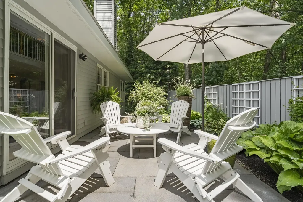3 Cresfield Terrace Portland ME 04103