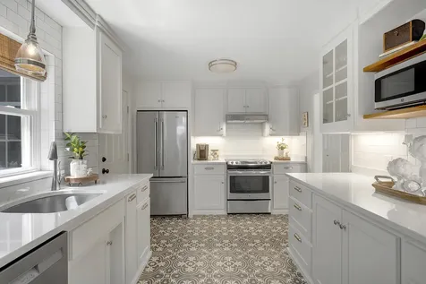 3 Cresfield Terrace Portland ME 04103