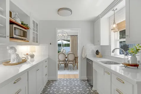 3 Cresfield Terrace Portland ME 04103