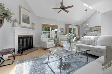 3 Cresfield Terrace Portland ME 04103