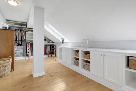 3 Cresfield Terrace Portland ME 04103