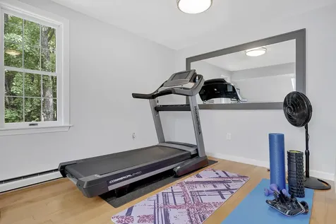 3 Cresfield Terrace Portland ME 04103