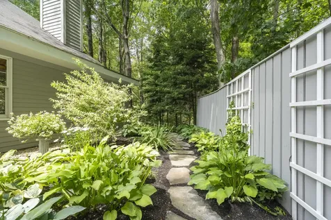 3 Cresfield Terrace Portland ME 04103