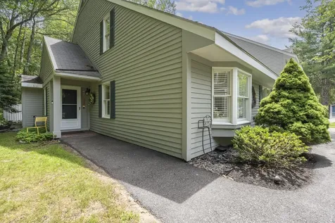 3 Cresfield Terrace Portland ME 04103