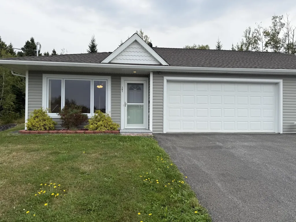 308 19th Avenue Madawaska ME 04756