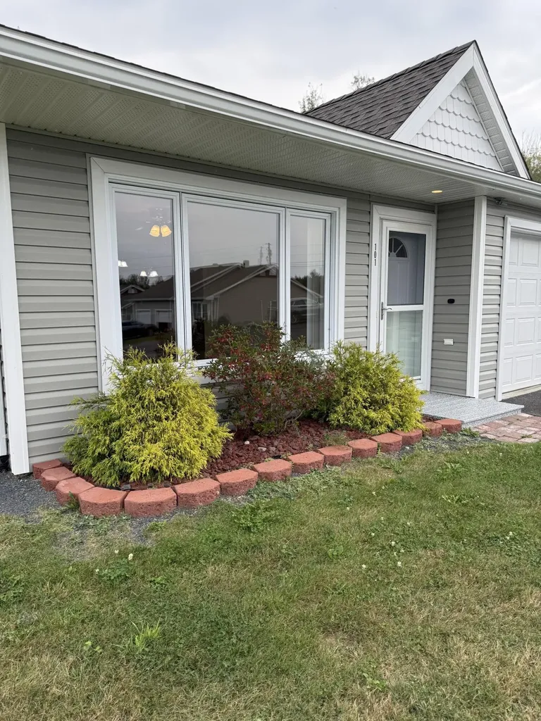 308 19th Avenue Madawaska ME 04756